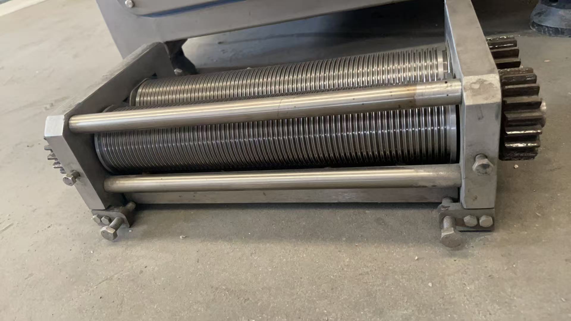 slitter of noodles