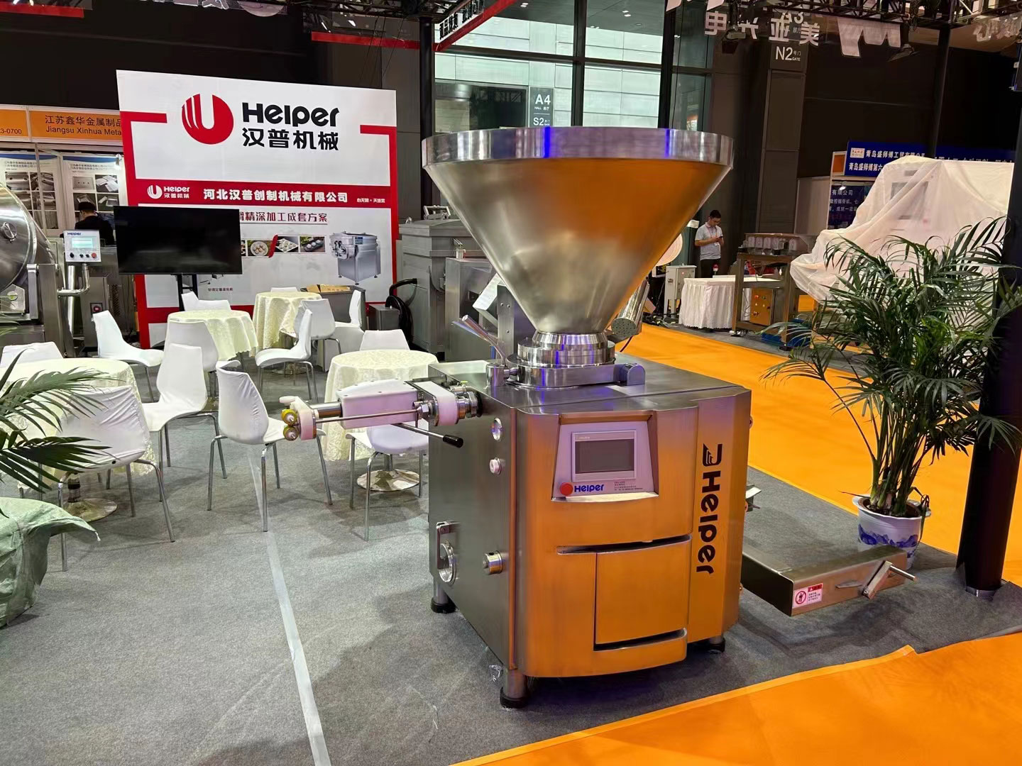 https://www.helpermachine.com/helper-frozen-meat-grinders-frozen-meat-mincer-frozen-meat-crusher-jr-120140160250300-product/